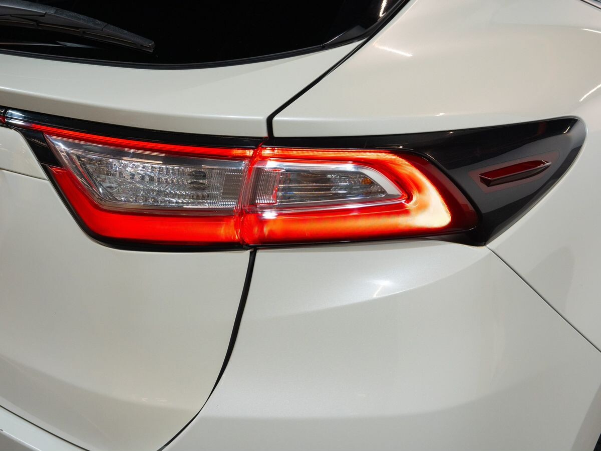 Toyota Harrier 2019 - фото автомобиля