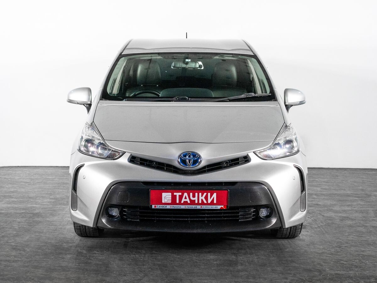 Toyota Prius Alpha 2016 - фото автомобиля