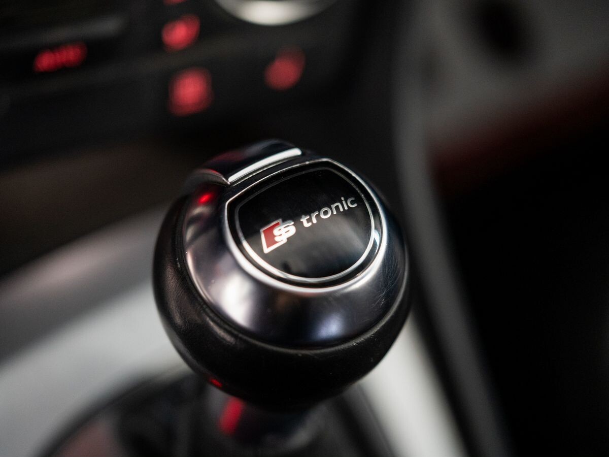 Audi Q3 2015 - фото автомобиля