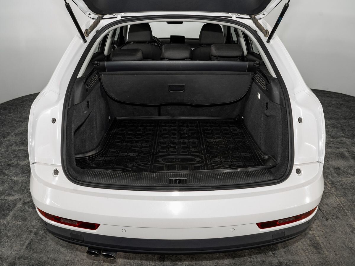 Audi Q3 2015 - фото автомобиля