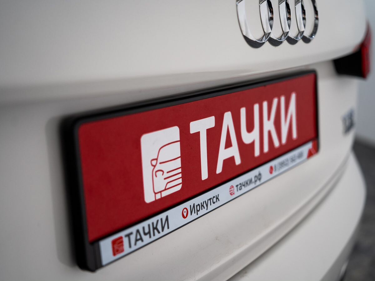 Audi Q3 2015 - фото автомобиля