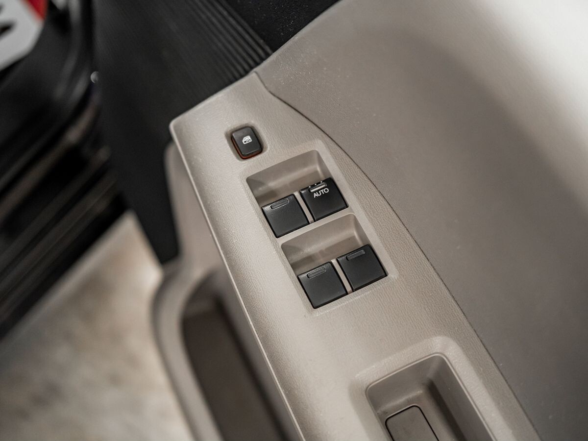 Honda Freed 2010 - фото автомобиля