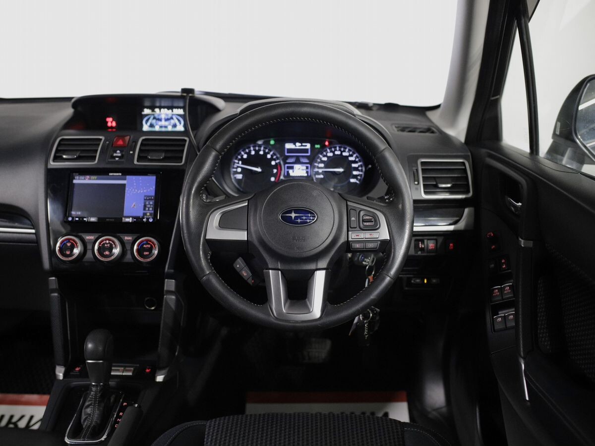 Subaru Forester 2016 - фото автомобиля