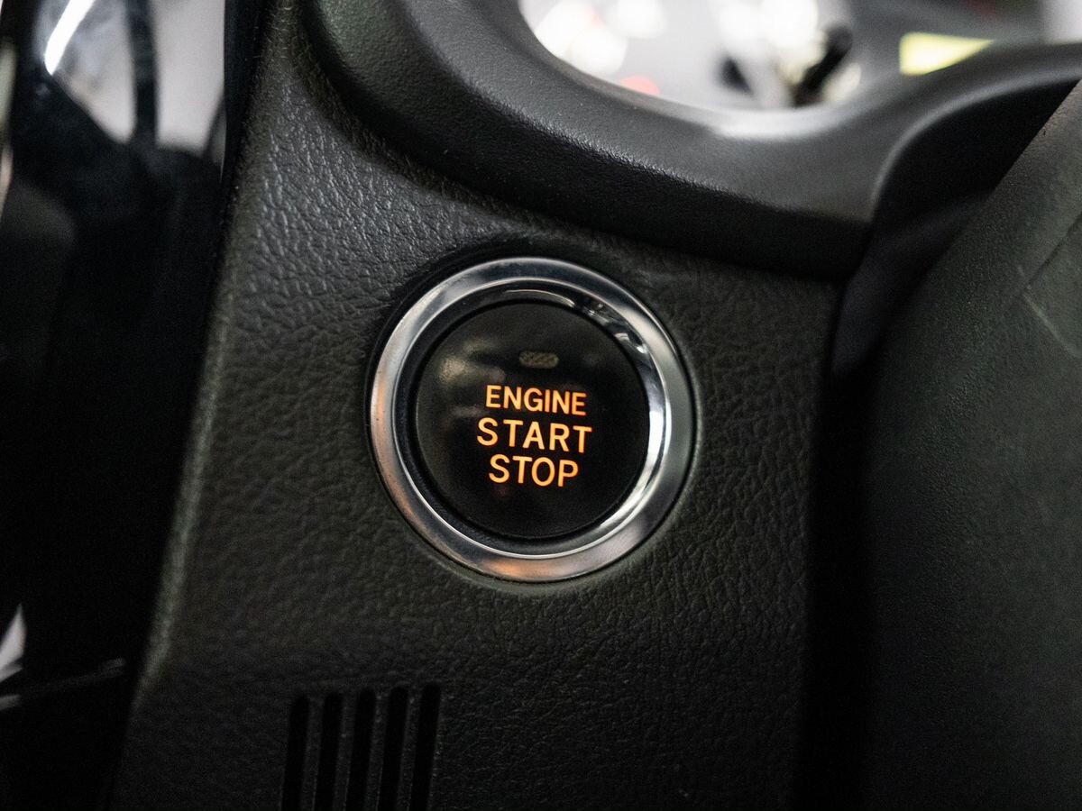 Toyota Corolla 2010 - фото автомобиля