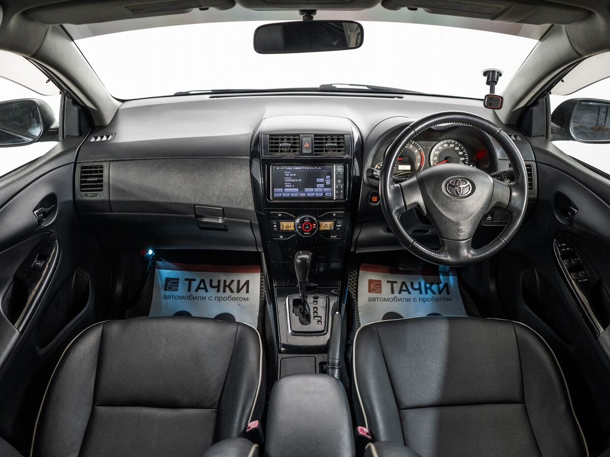 Toyota Corolla 2010 - фото автомобиля