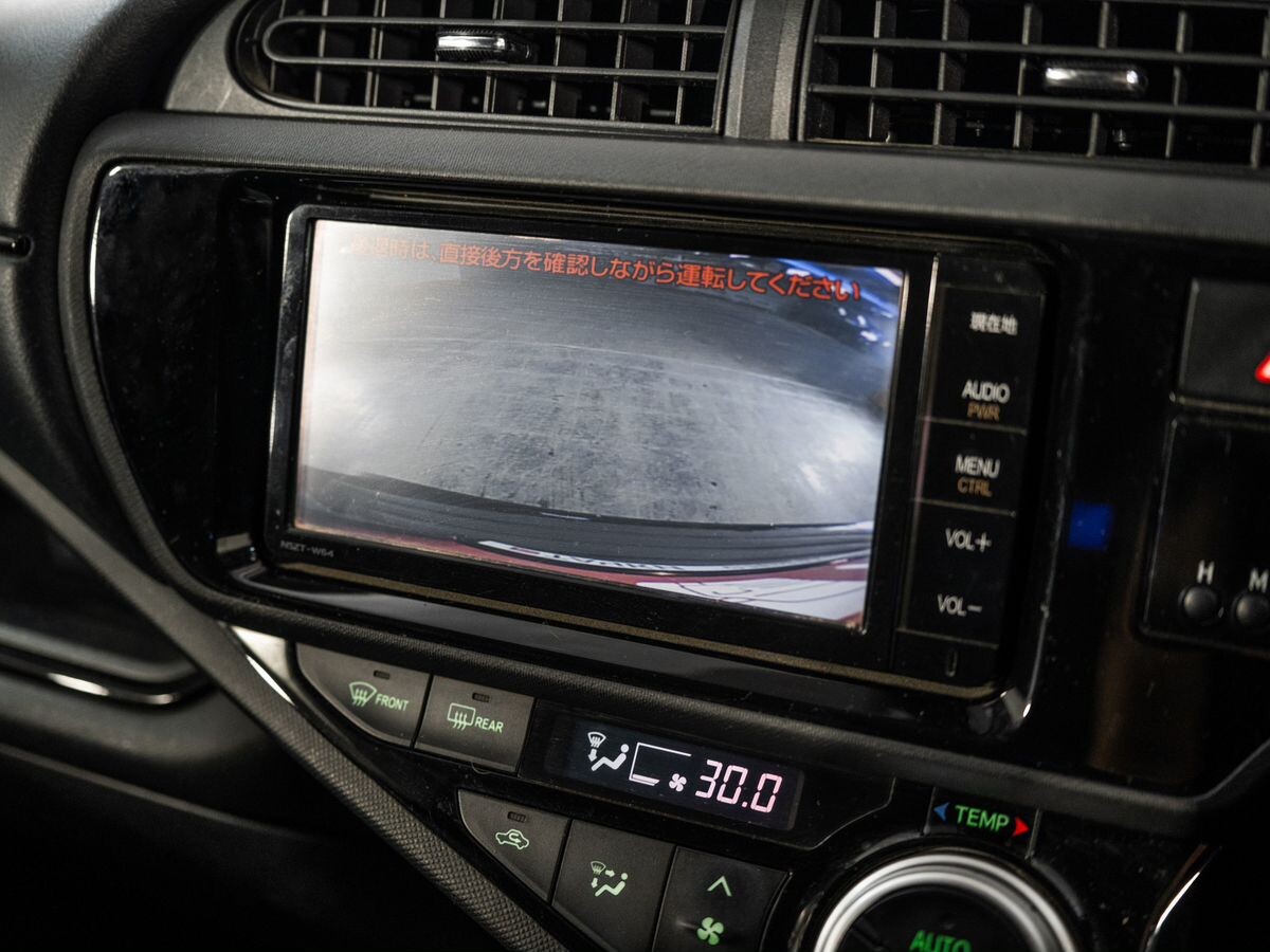 Toyota Aqua 2016 - фото автомобиля