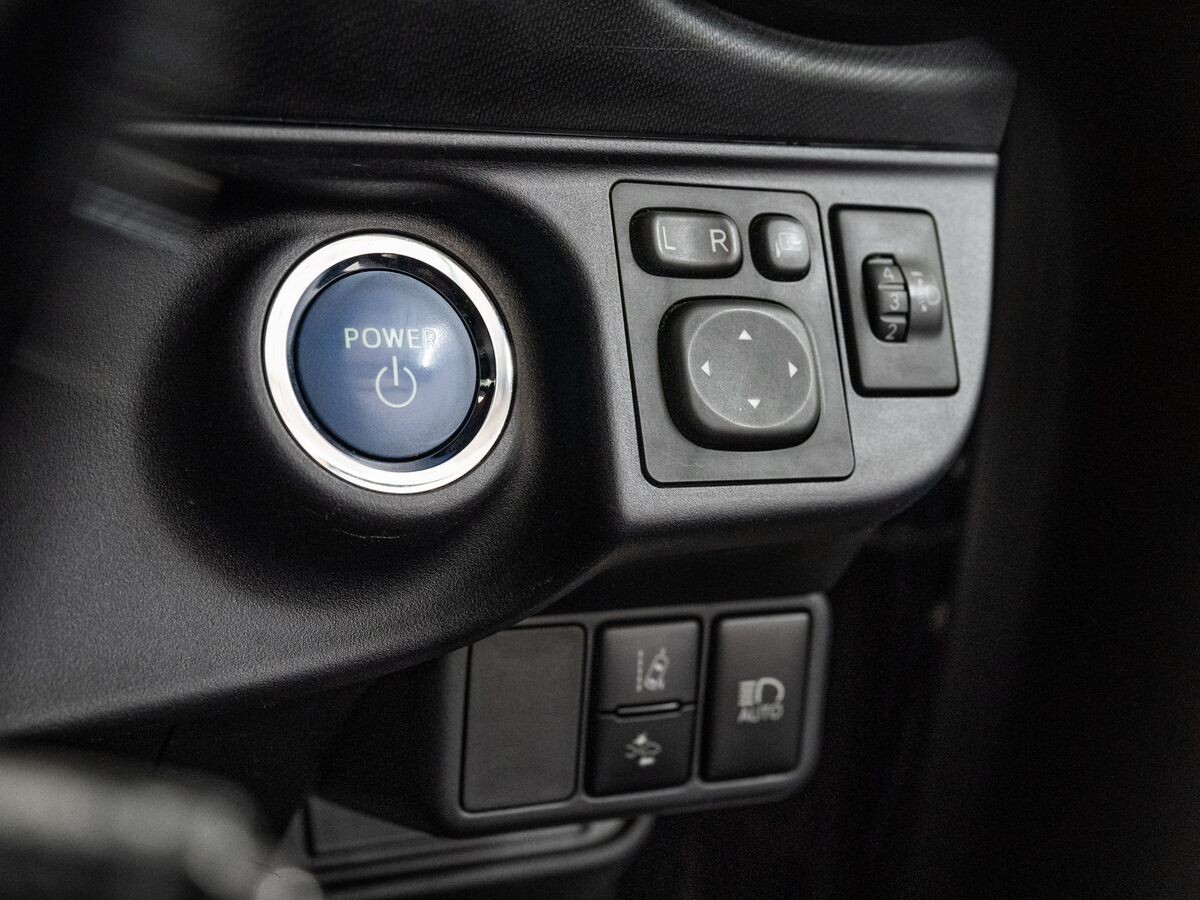 Toyota Aqua 2016 - фото автомобиля