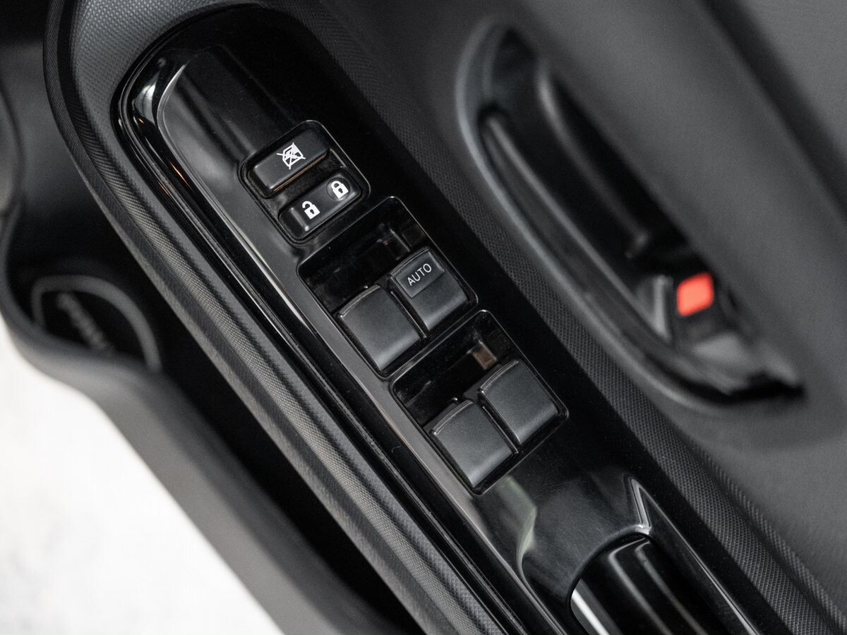 Toyota Aqua 2016 - фото автомобиля