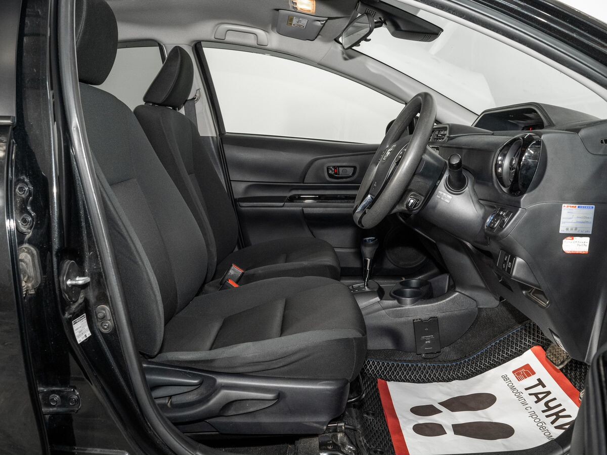 Toyota Aqua 2016 - фото автомобиля