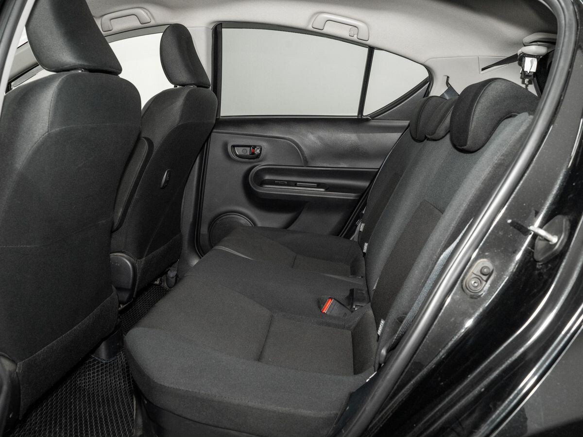 Toyota Aqua 2016 - фото автомобиля