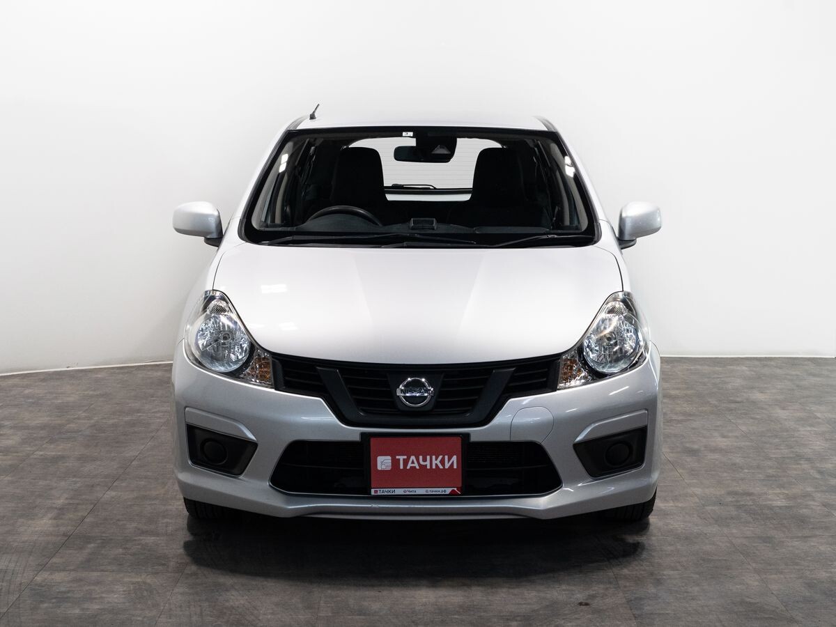 Nissan AD 2019 - фото автомобиля