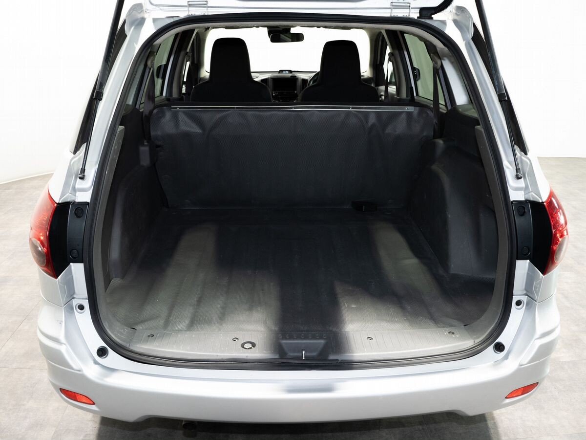 Nissan AD 2019 - фото автомобиля