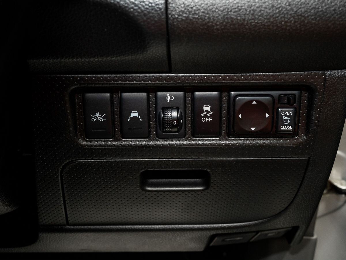 Nissan AD 2019 - фото автомобиля