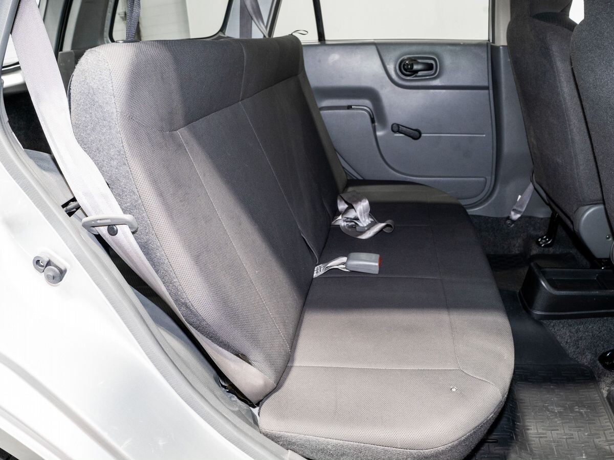 Nissan AD 2019 - фото автомобиля