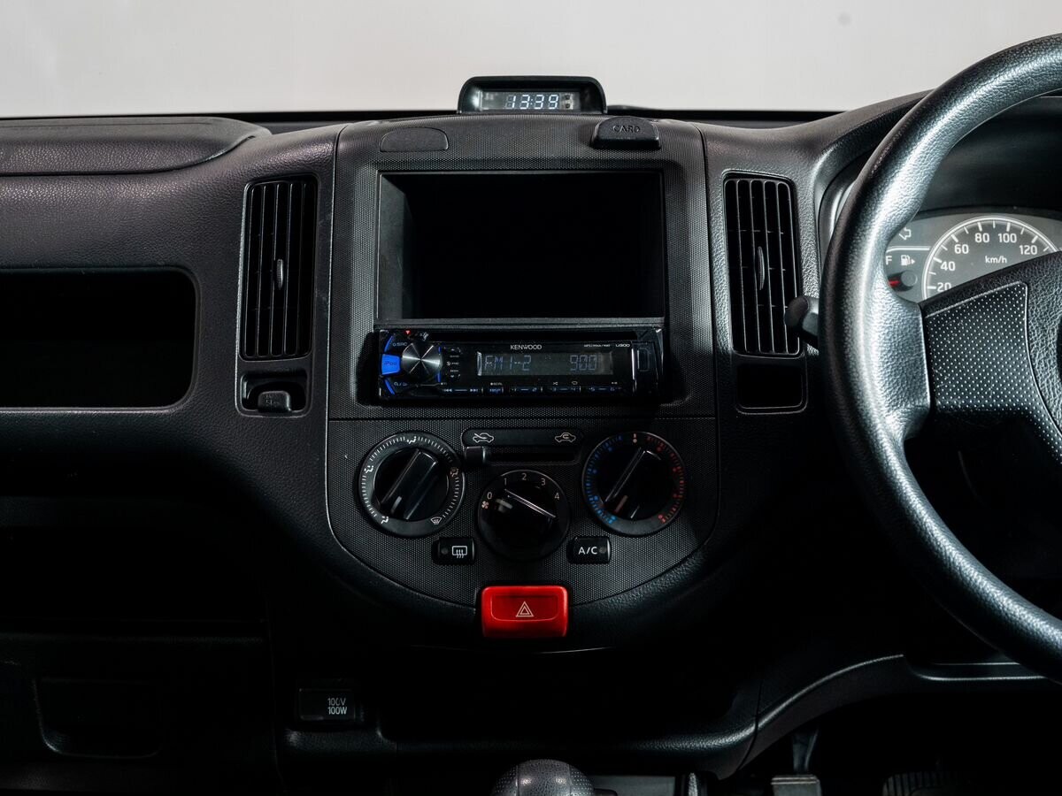 Nissan AD 2019 - фото автомобиля