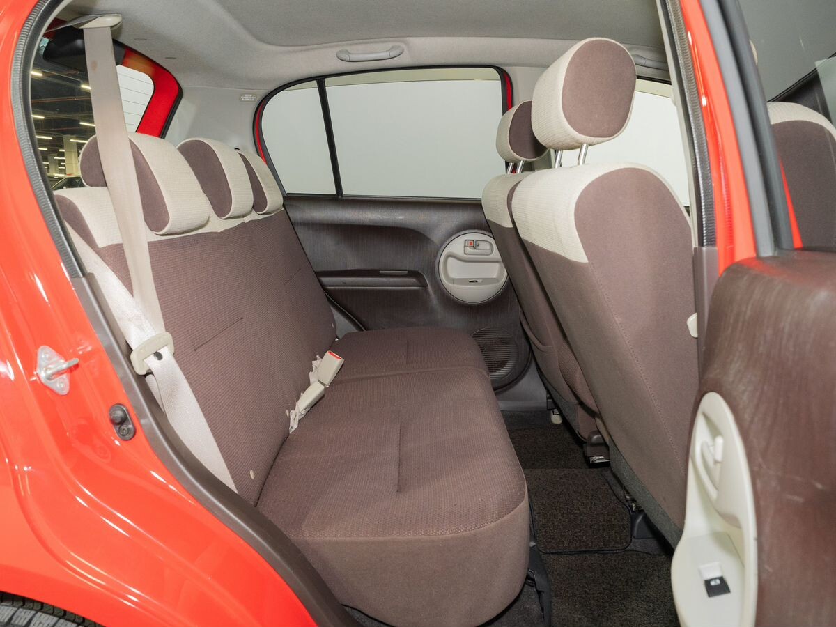 Toyota Passo 2012 - фото автомобиля