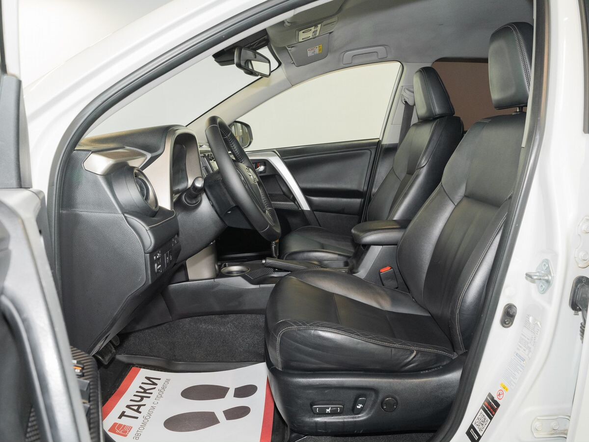 Toyota RAV4 2014 - фото автомобиля