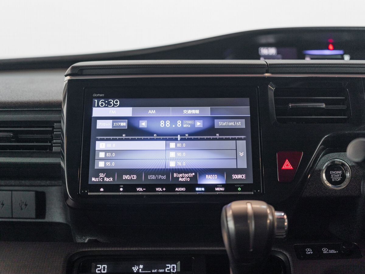 Honda Stepwgn 2017 - фото автомобиля