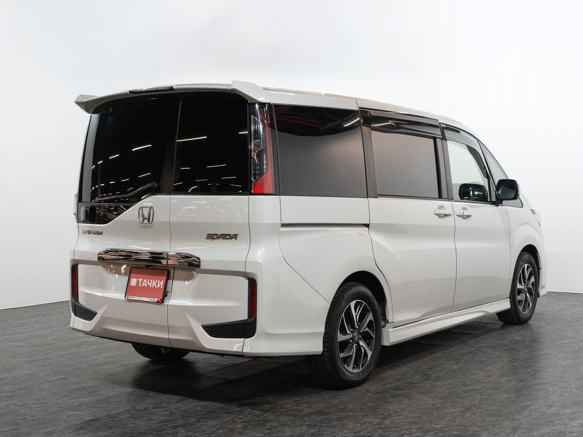 Honda Stepwgn 2017 - фото автомобиля