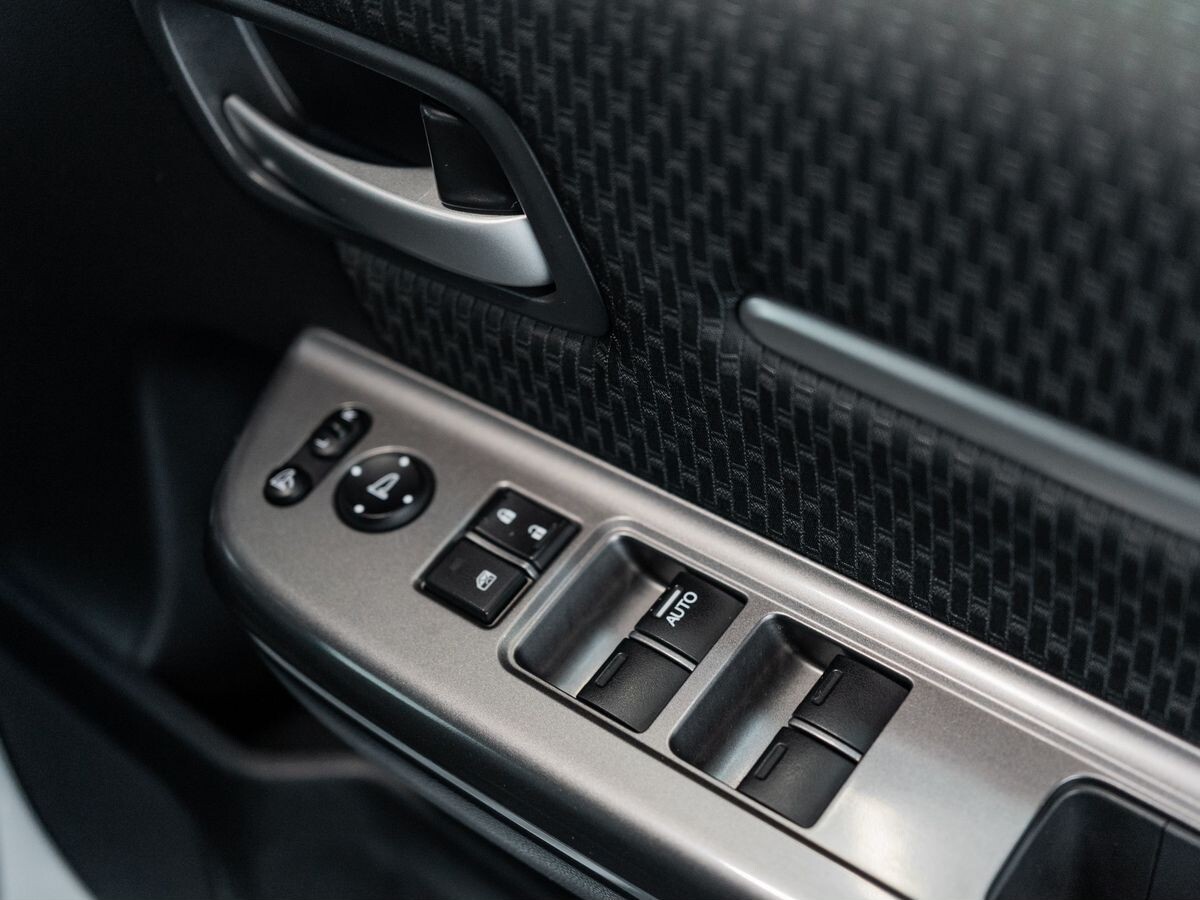 Honda Stepwgn 2017 - фото автомобиля