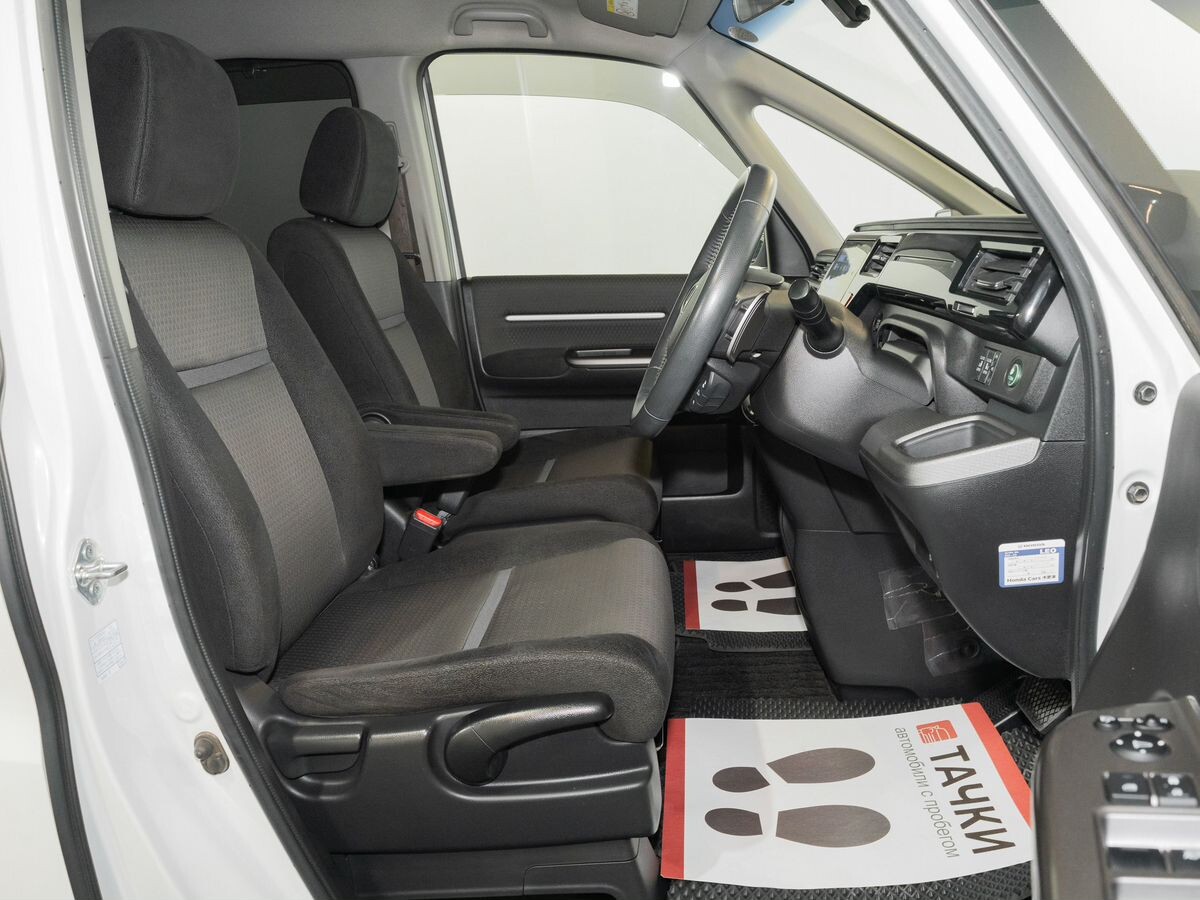 Honda Stepwgn 2017 - фото автомобиля