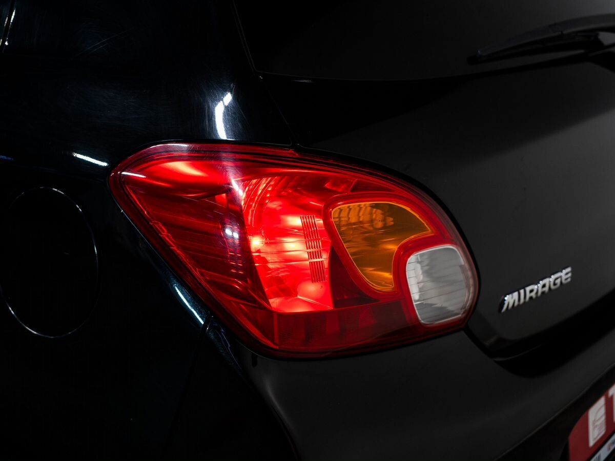 Mitsubishi Mirage 2012 - фото автомобиля