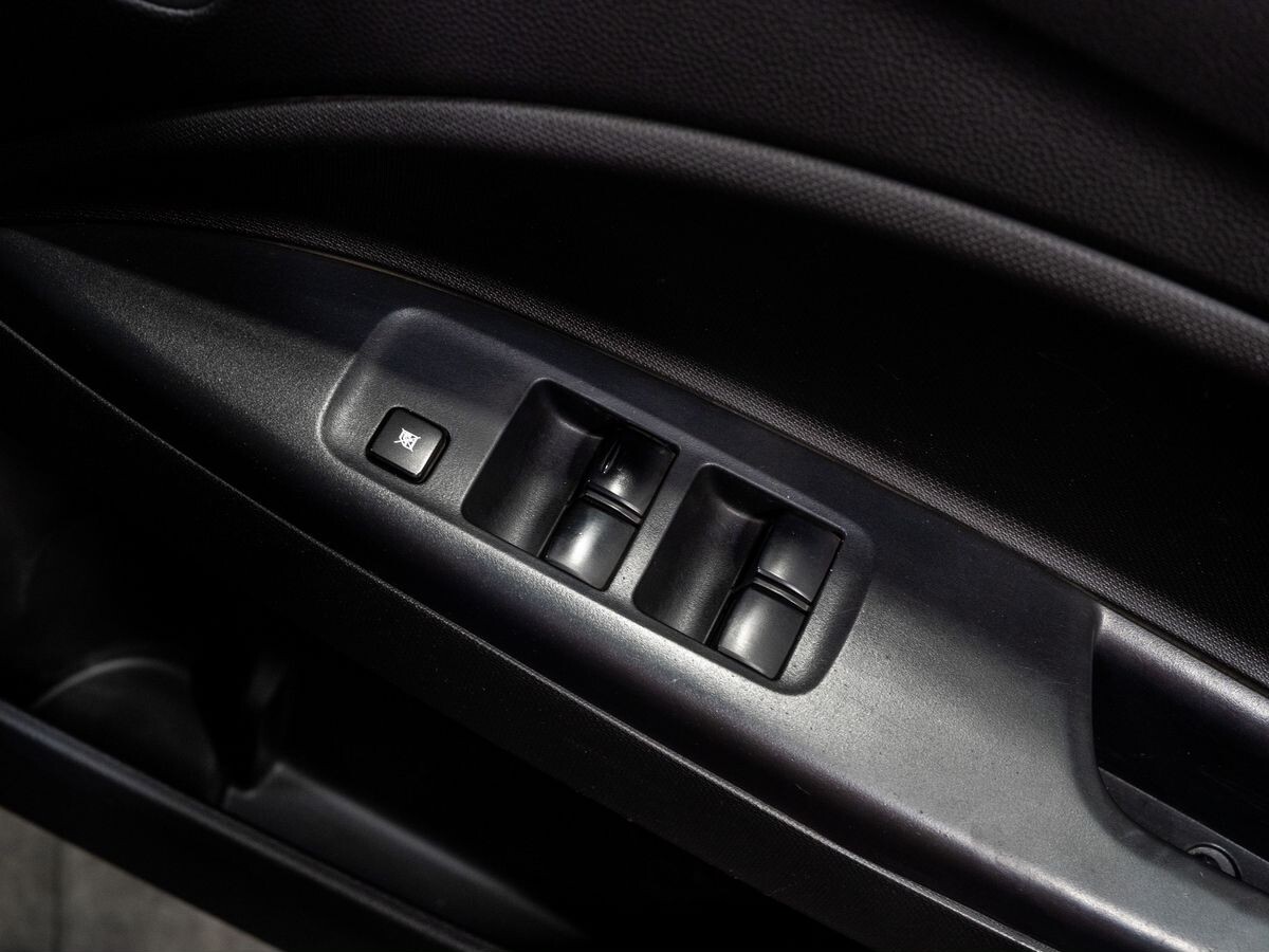 Mitsubishi Mirage 2012 - фото автомобиля