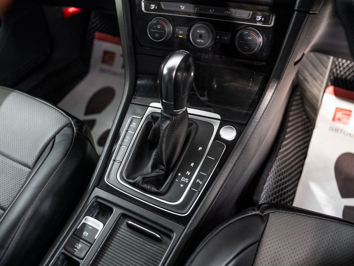 Volkswagen Golf 2014 - фото автомобиля