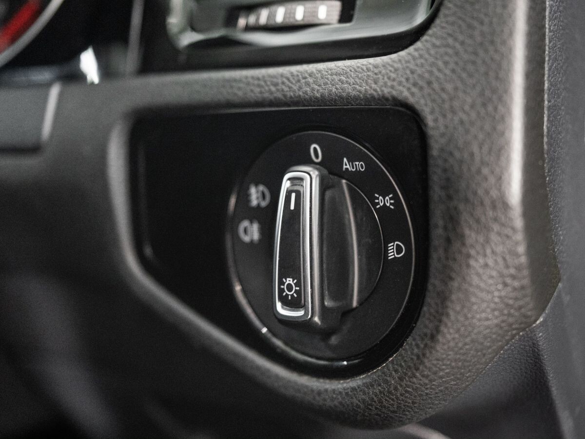 Volkswagen Golf 2014 - фото автомобиля