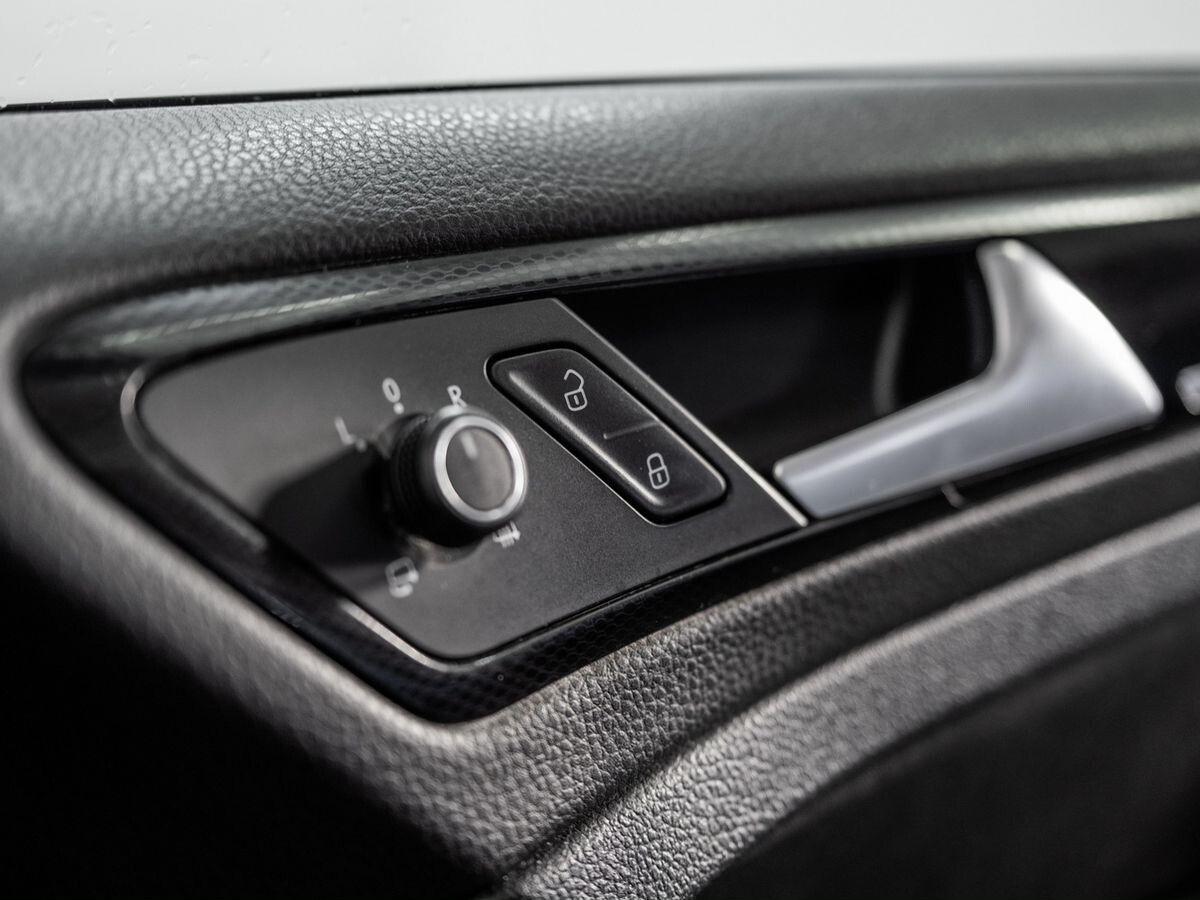 Volkswagen Golf 2014 - фото автомобиля