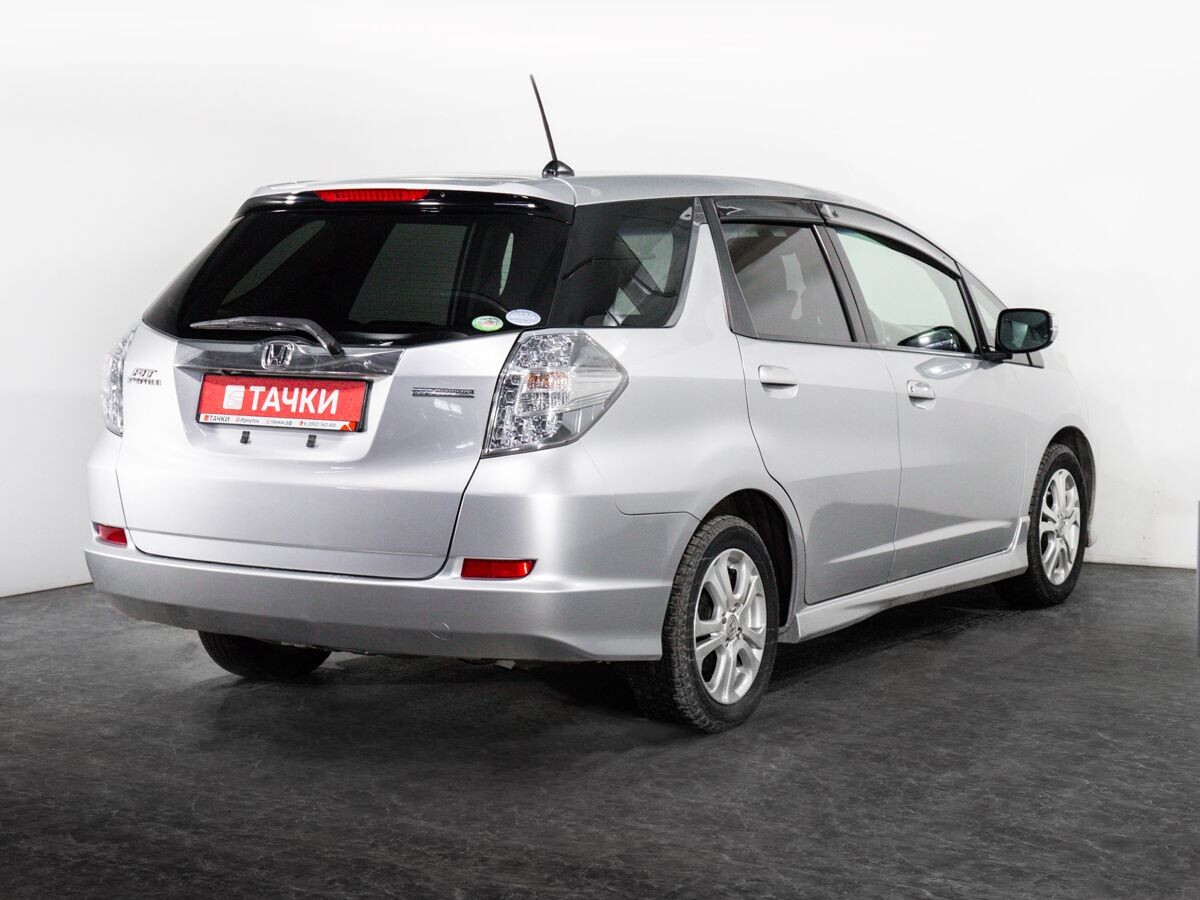 Honda Fit Shuttle 2011 - фото автомобиля