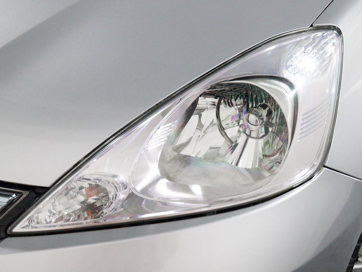 Honda Fit Shuttle 2011 - фото автомобиля