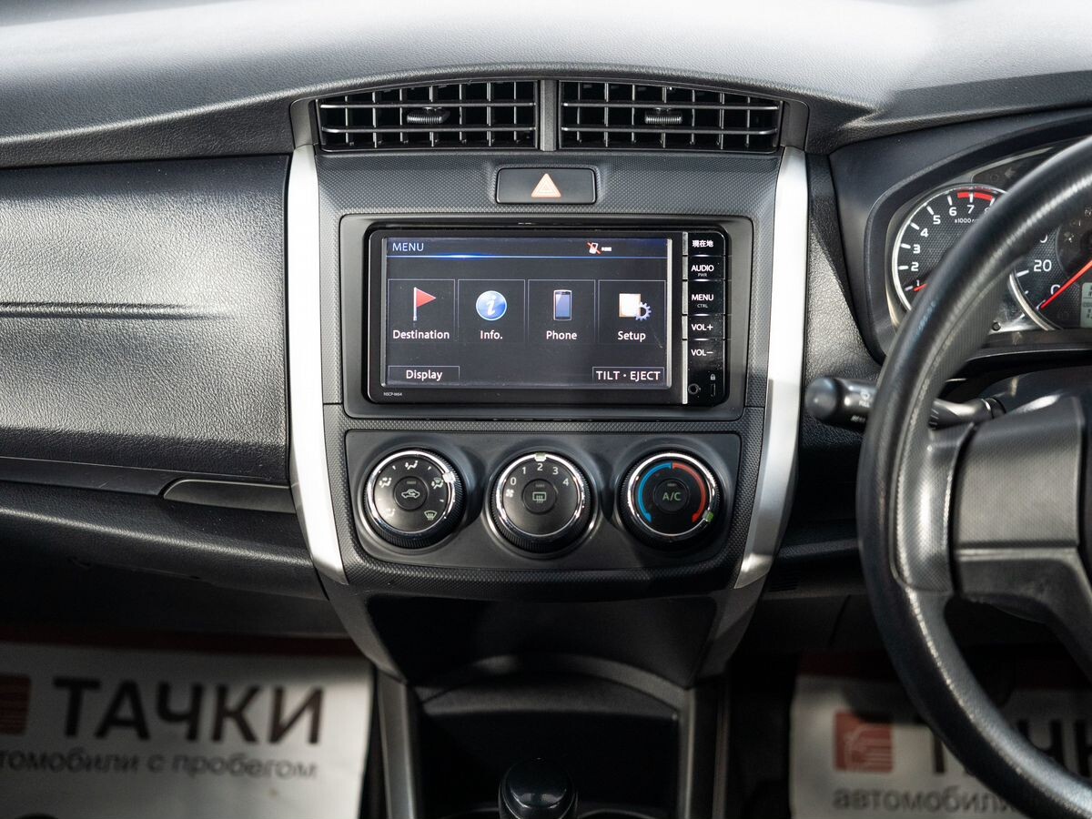 Toyota Corolla Fielder 2016 - фото автомобиля