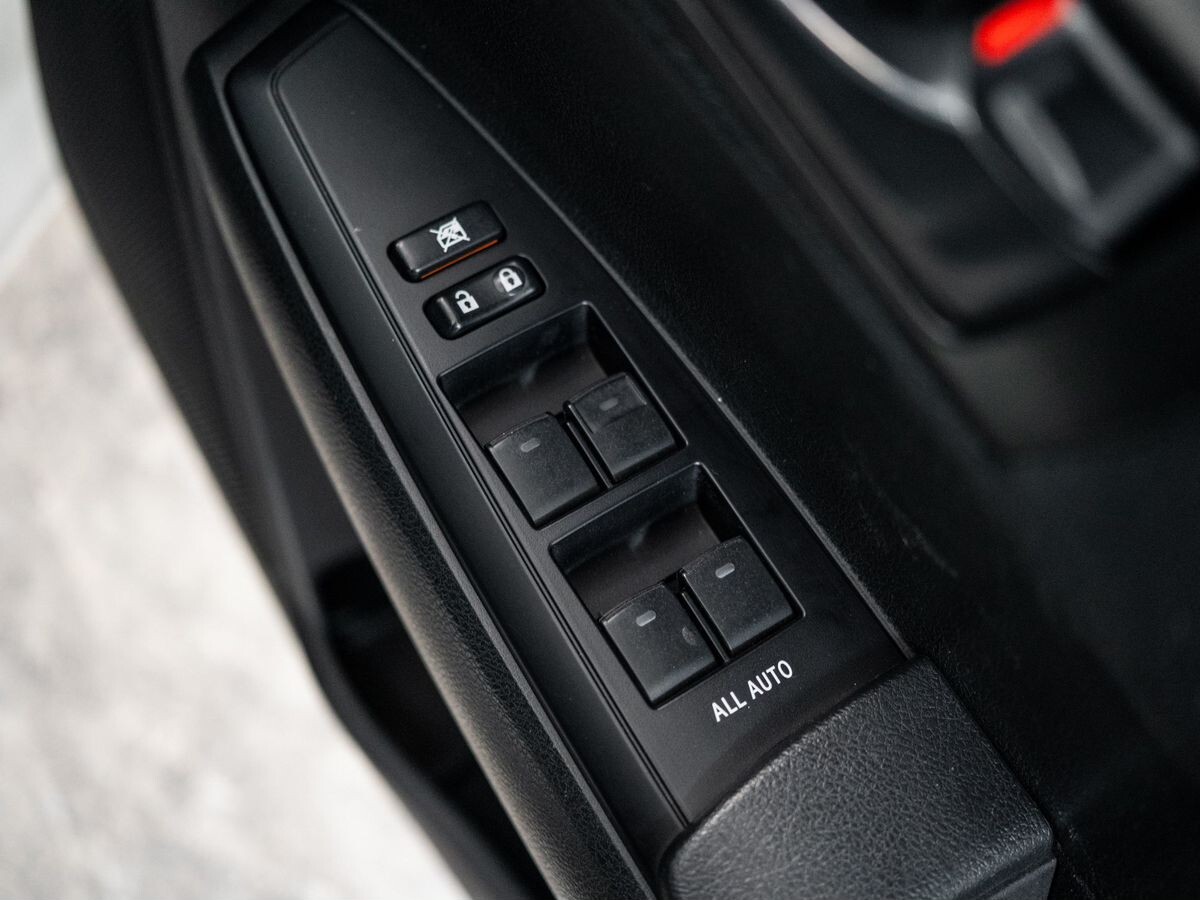 Toyota Corolla Fielder 2016 - фото автомобиля