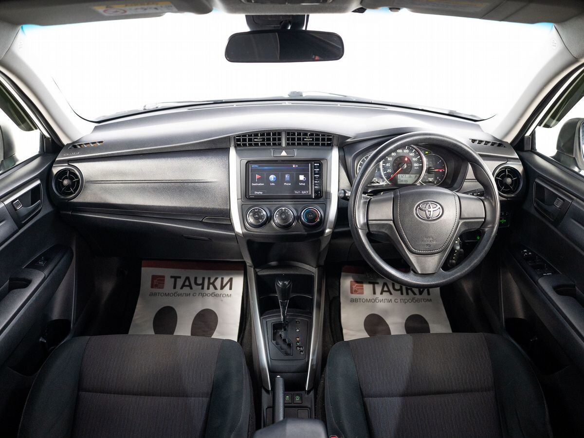 Toyota Corolla Fielder 2016 - фото автомобиля