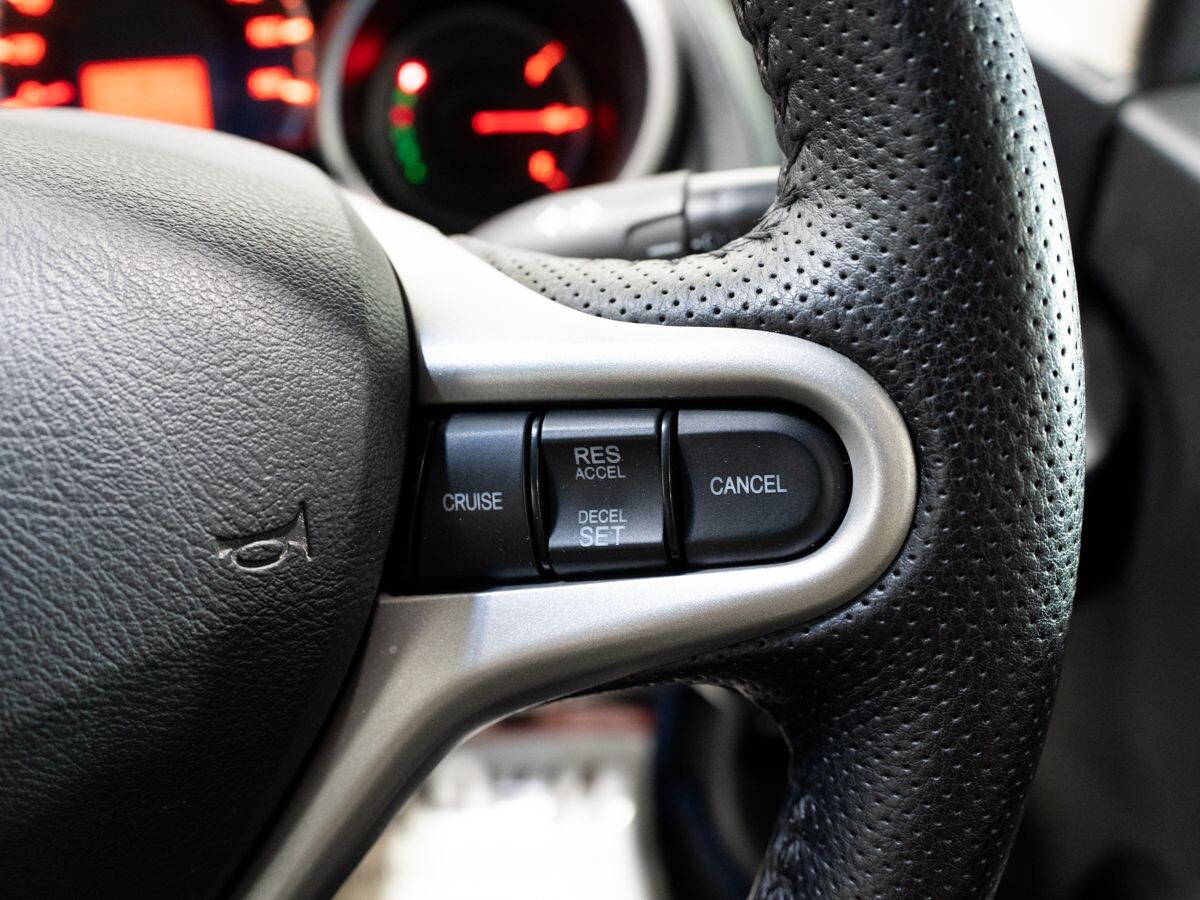 Honda Fit 2011 - фото автомобиля