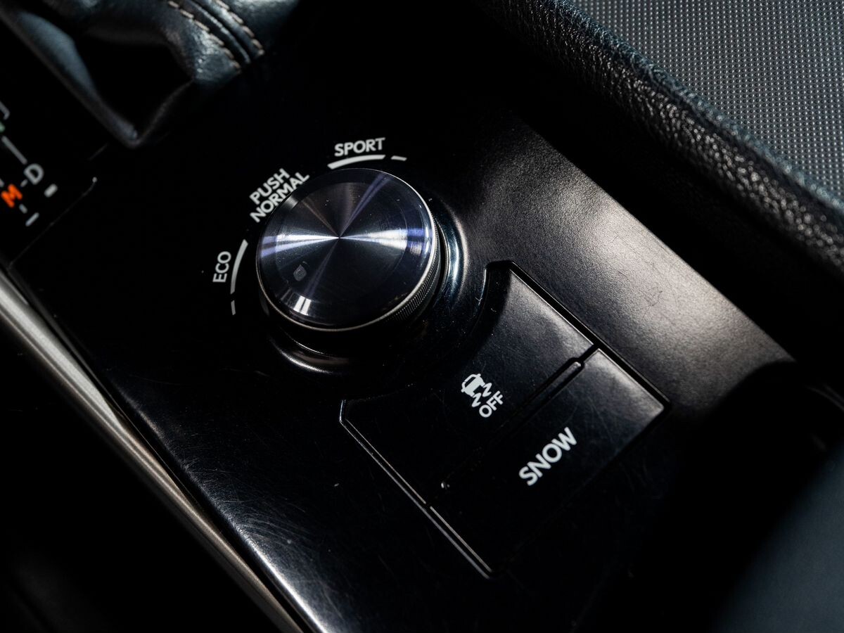 Lexus IS 2014 - фото автомобиля