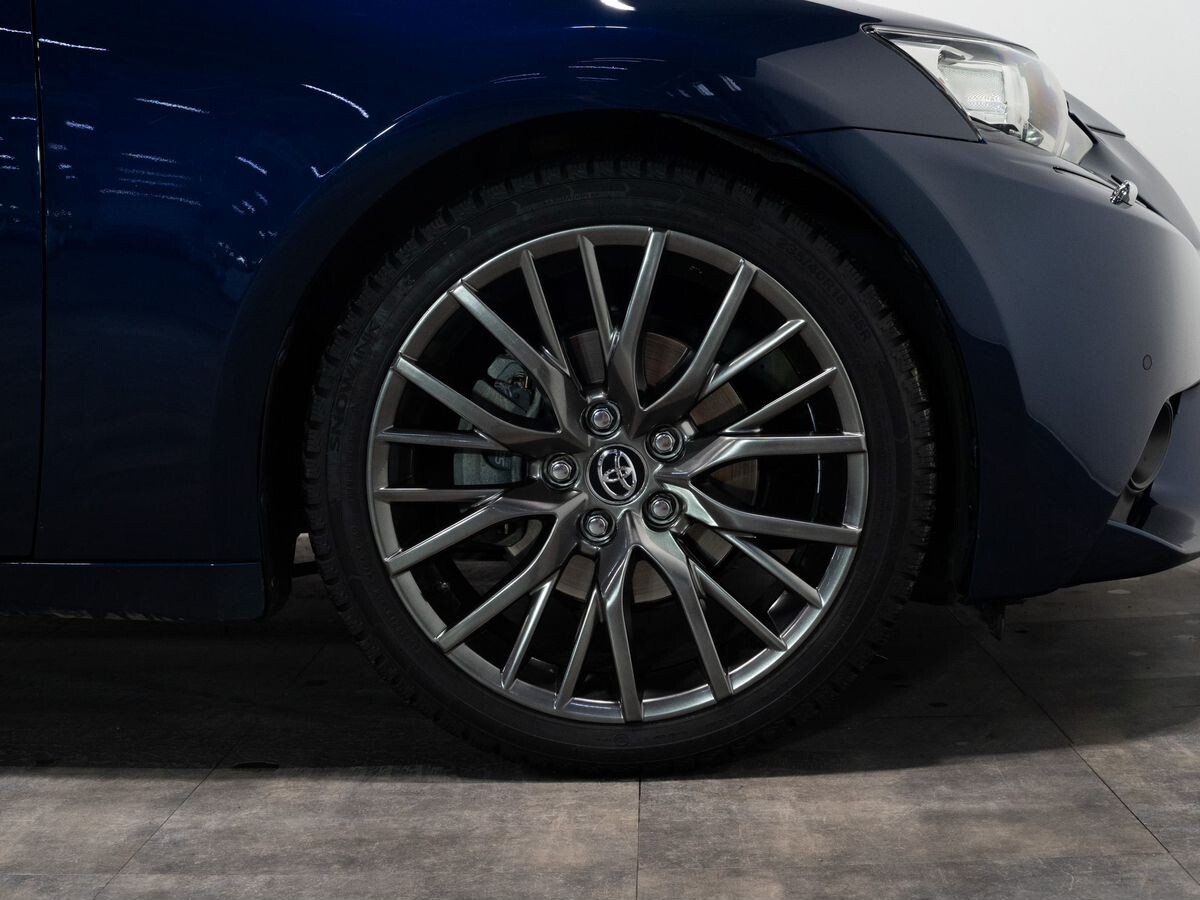 Lexus IS 2014 - фото автомобиля