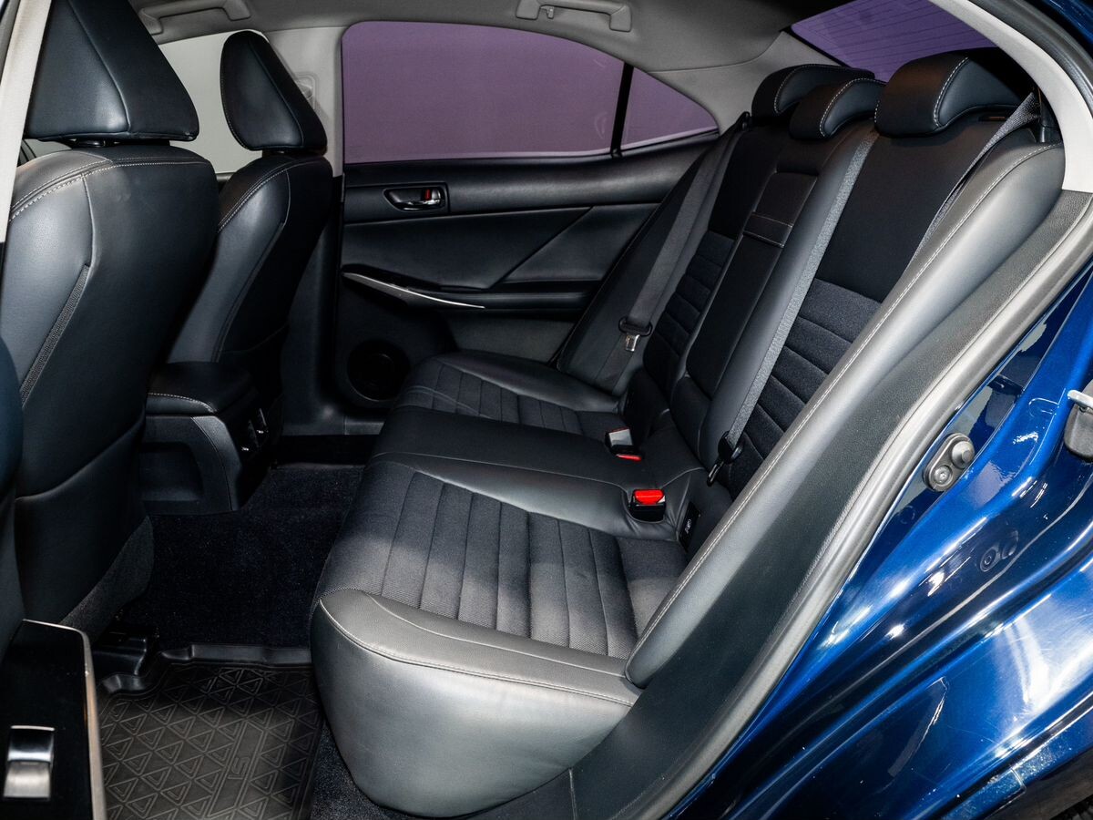 Lexus IS 2014 - фото автомобиля