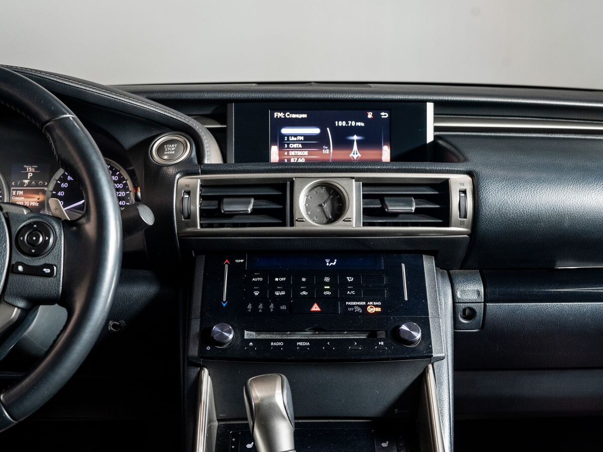 Lexus IS 2014 - фото автомобиля