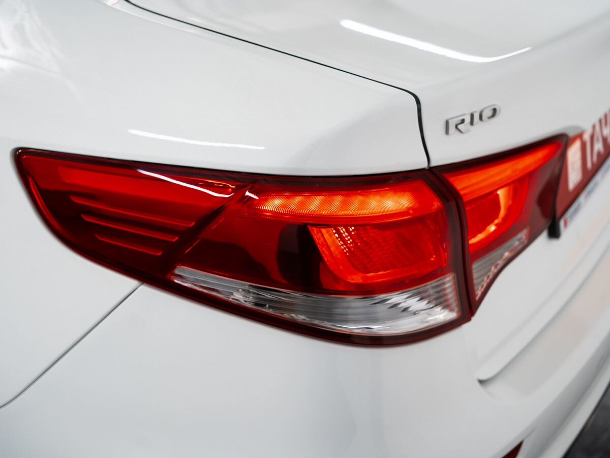 Kia Rio 2015 - фото автомобиля