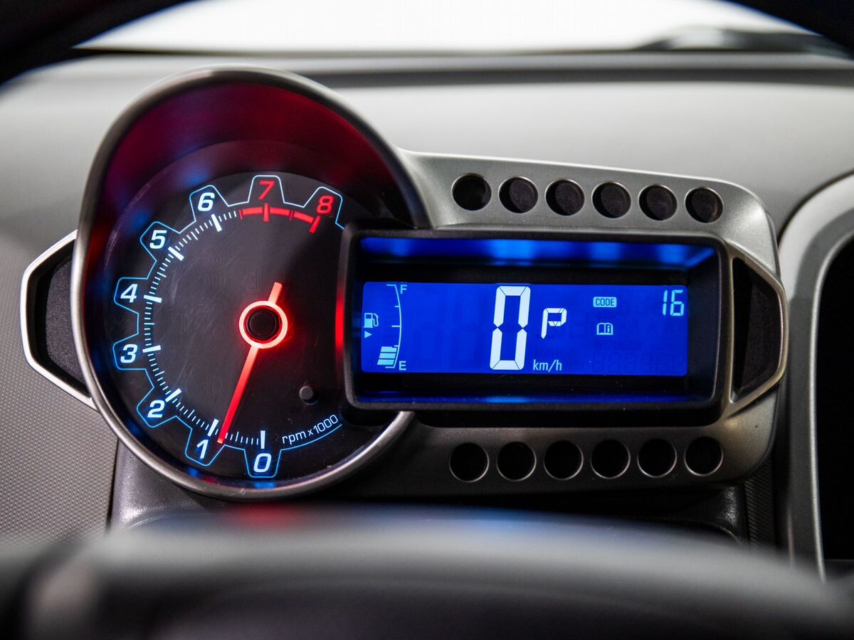 Chevrolet Aveo 2012 - фото автомобиля