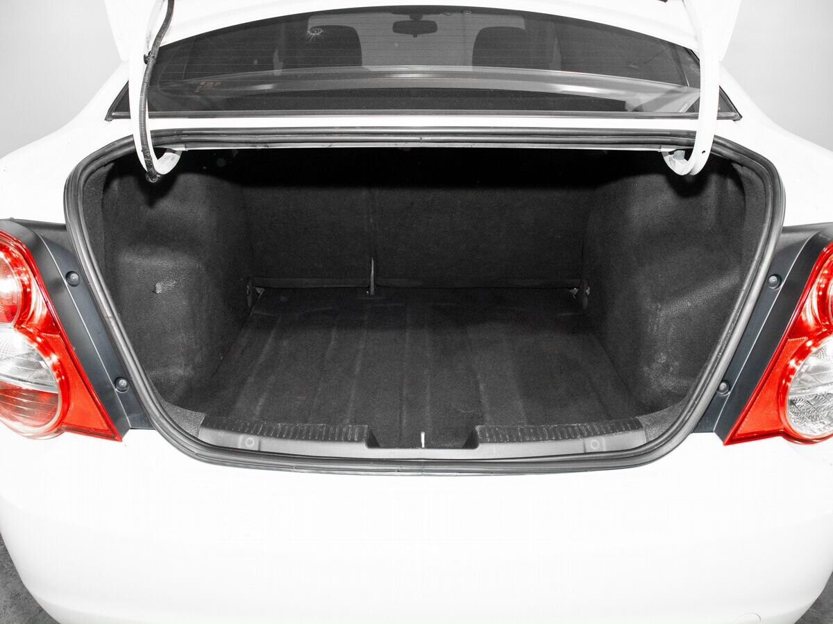 Chevrolet Aveo 2012 - фото автомобиля