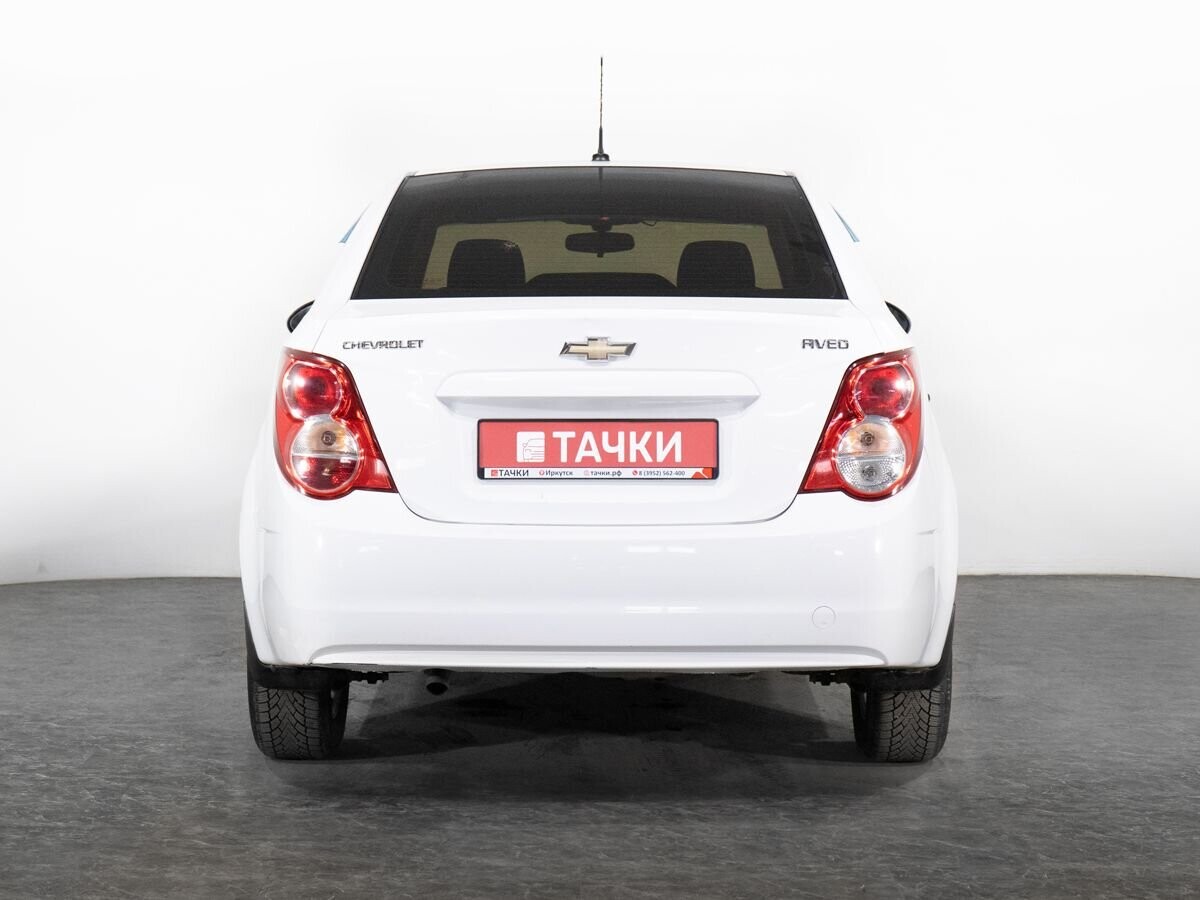 Chevrolet Aveo 2012 - фото автомобиля