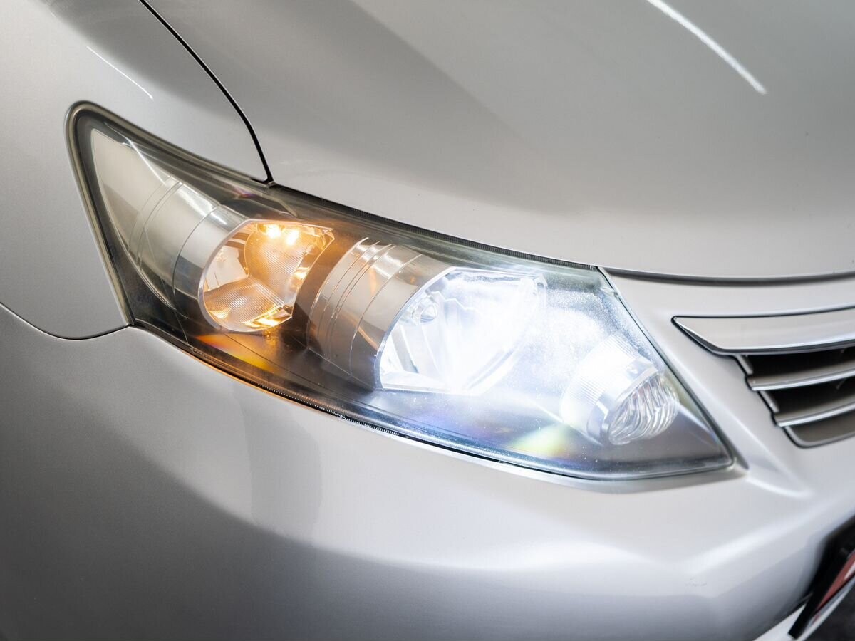 Toyota Allion 2010 - фото автомобиля