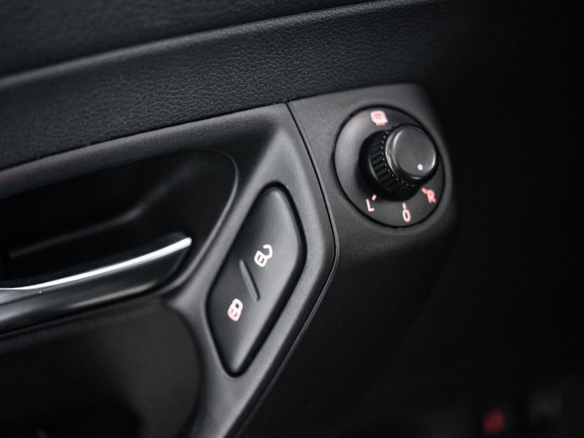 Volkswagen Polo 2013 - фото автомобиля