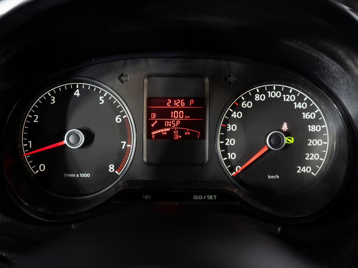 Volkswagen Polo 2013 - фото автомобиля