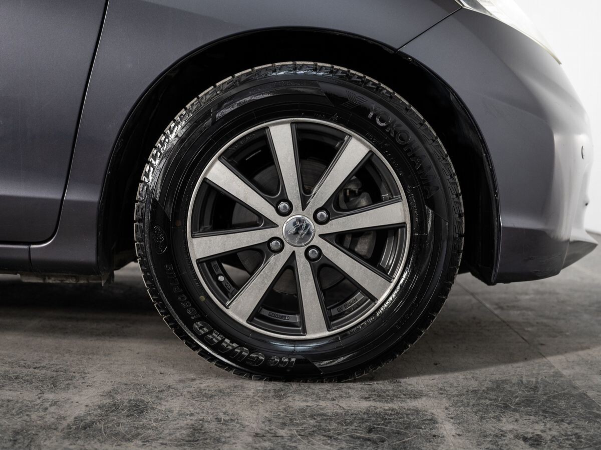 Honda Freed 2013 - фото автомобиля