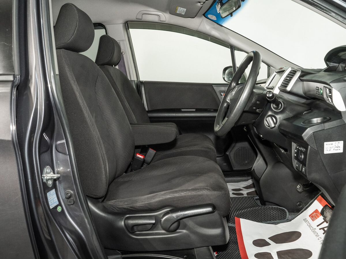 Honda Freed 2013 - фото автомобиля