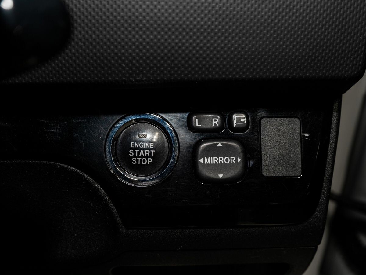 Toyota Corolla Rumion 2013 - фото автомобиля